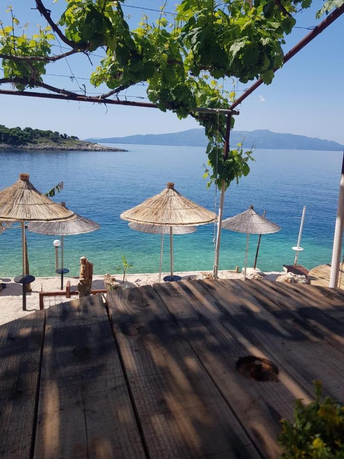 Xhefri 2 Hotel *