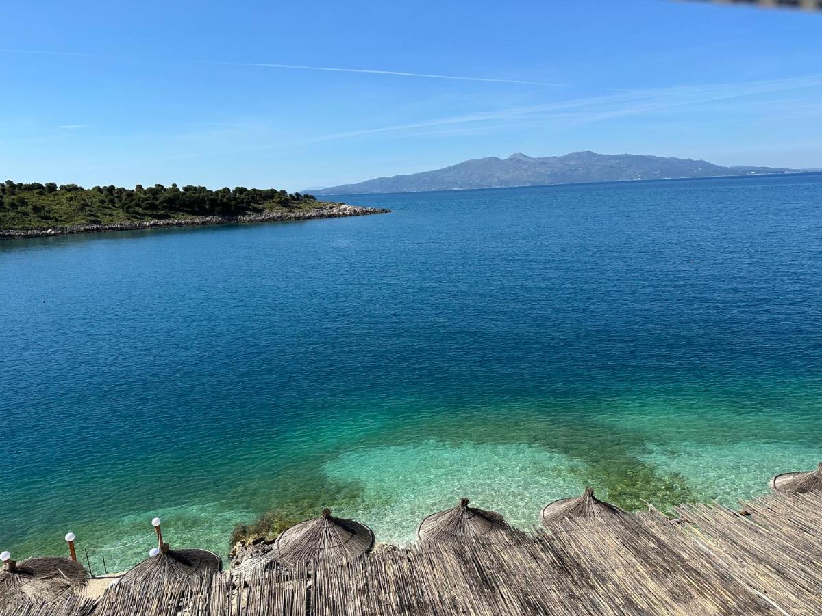 Hotel Xhefri 2 *