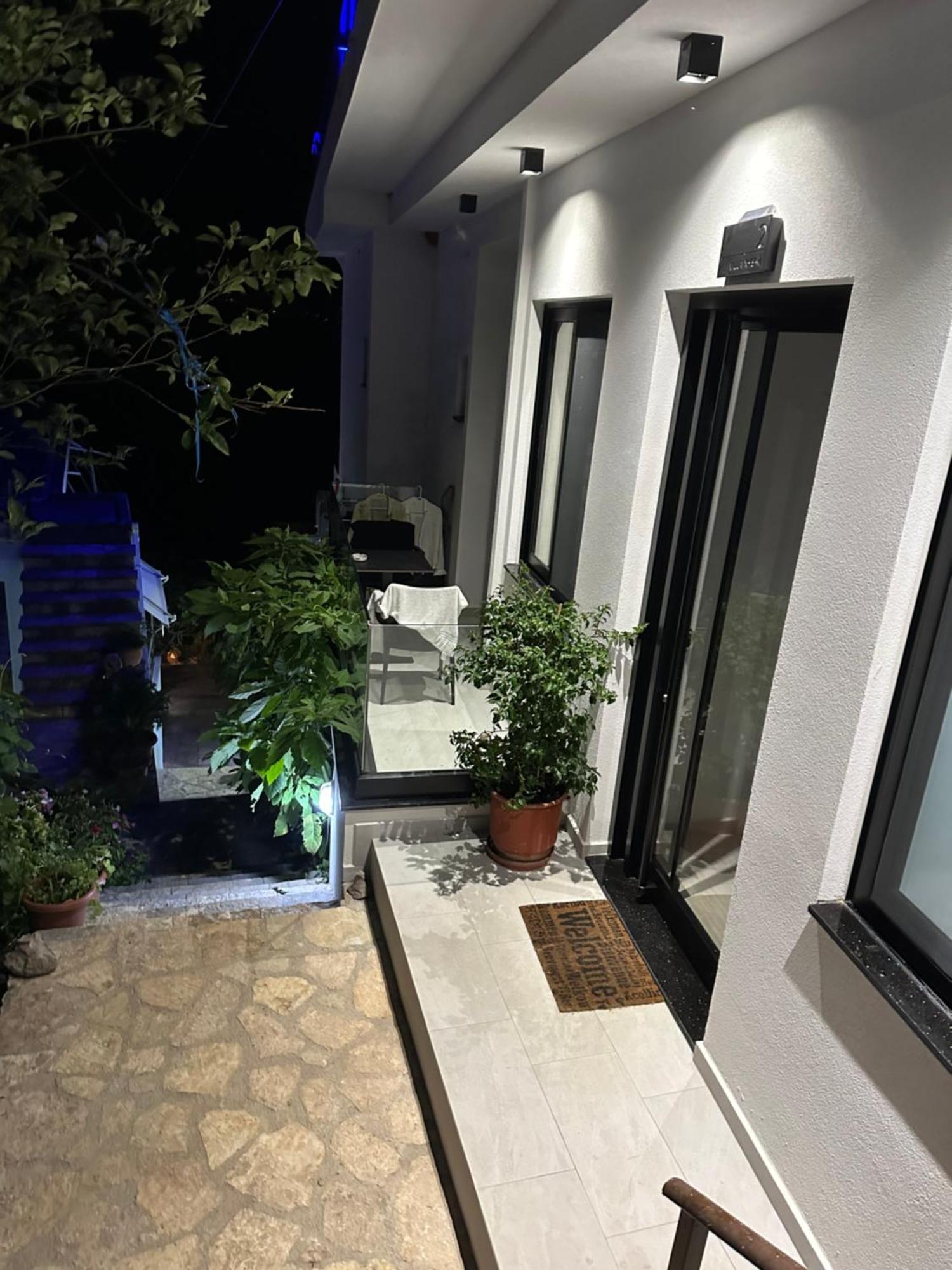 Xhefri 2 Hotel Sarandë