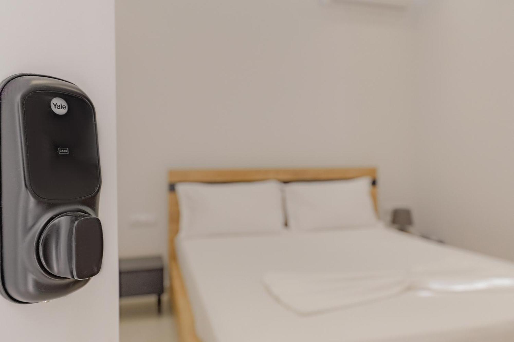 Xhefri 2 Hotel *