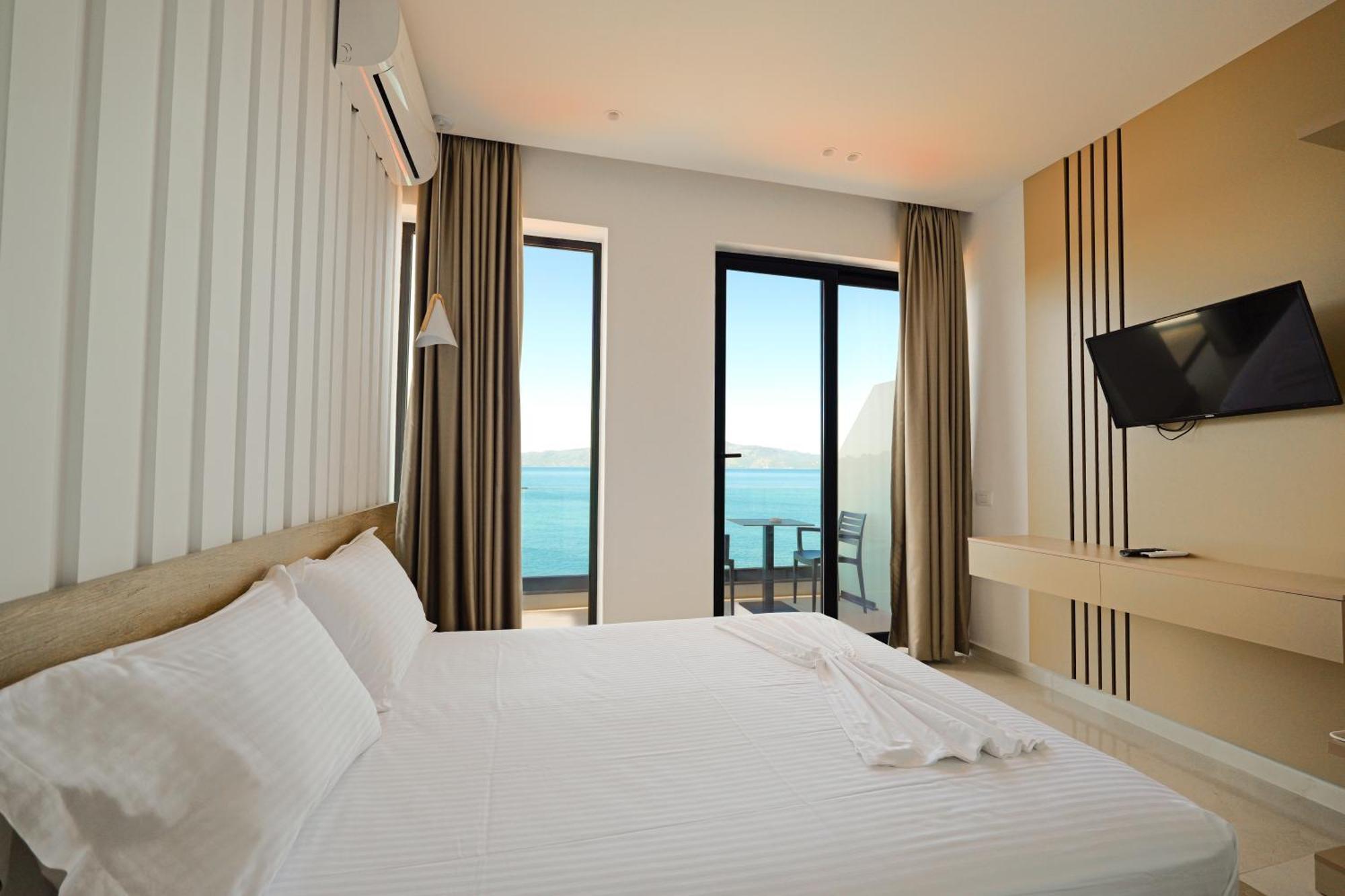 Hotel Xhefri 2